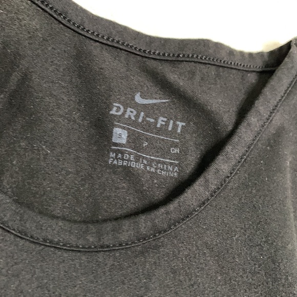 Nike Workout Tank - Picture 2 of 3